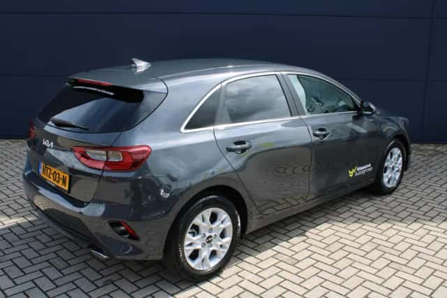 Kia Ceed (2025) thumbnail 6