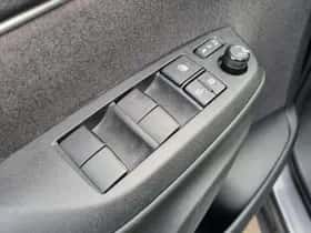 Toyota Yaris Cross (2024) thumbnail 26