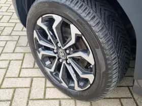 Toyota Yaris Cross (2024) thumbnail 30