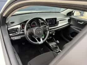 Kia Rio (2021) thumbnail 12