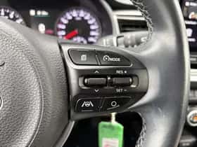 Kia Rio (2021) thumbnail 21