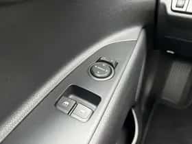 Kia Rio (2021) thumbnail 24