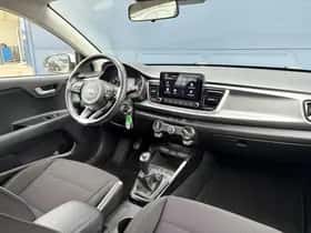 Kia Rio (2021) thumbnail 29