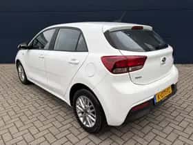 Kia Rio (2021) thumbnail 7