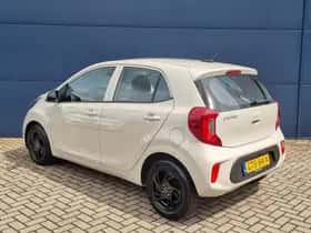 Kia Picanto (2024) thumbnail 3