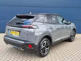 Peugeot 2008 (2024) thumbnail 8
