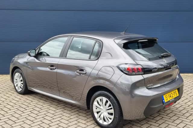 Peugeot 208 (2023) thumbnail 3
