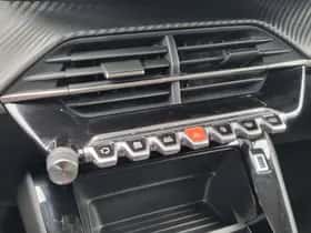 Peugeot 208 (2023) thumbnail 21