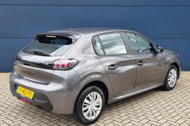 Peugeot 208 (2023) thumbnail 5