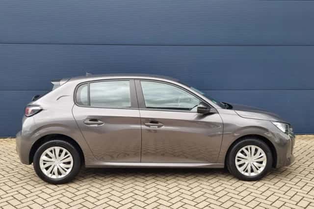 Peugeot 208 (2023) thumbnail 6