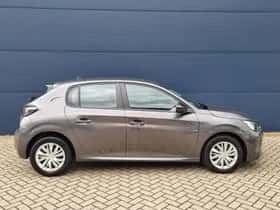 Peugeot 208 (2023) thumbnail 6