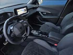 Peugeot e-2008 (2025) thumbnail 9