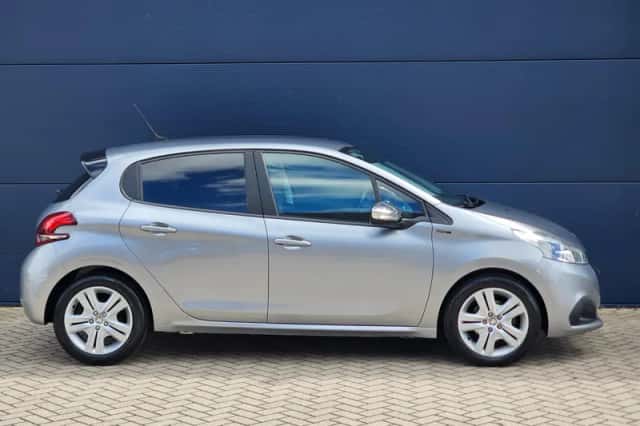 Peugeot 208 (2019) thumbnail 3