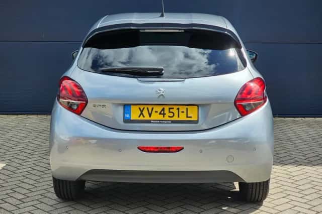 Peugeot 208 (2019) thumbnail 5