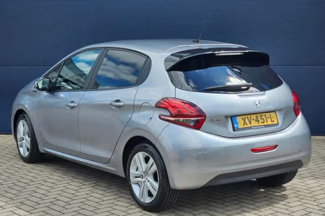 Peugeot 208 (2019) thumbnail 6