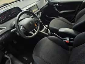 Peugeot 208 (2019) thumbnail 9