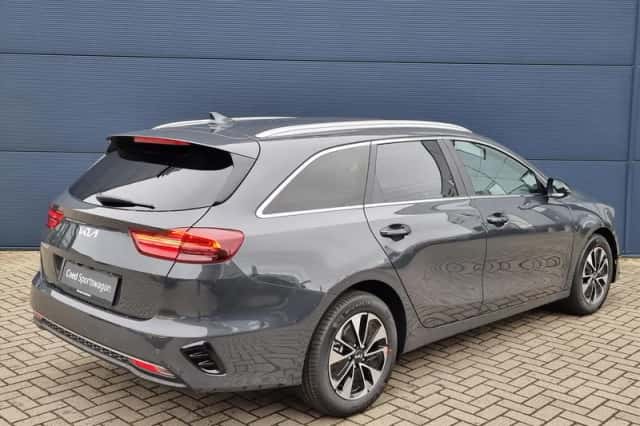 Kia Ceed Sportswagon (2025) thumbnail 3