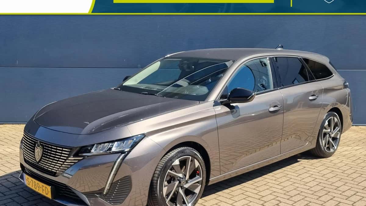 Peugeot 308 (2023) — foto 1