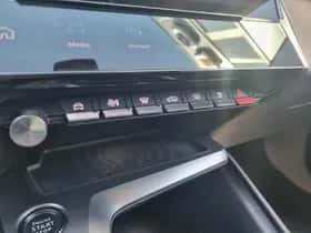 Peugeot 308 (2023) thumbnail 26