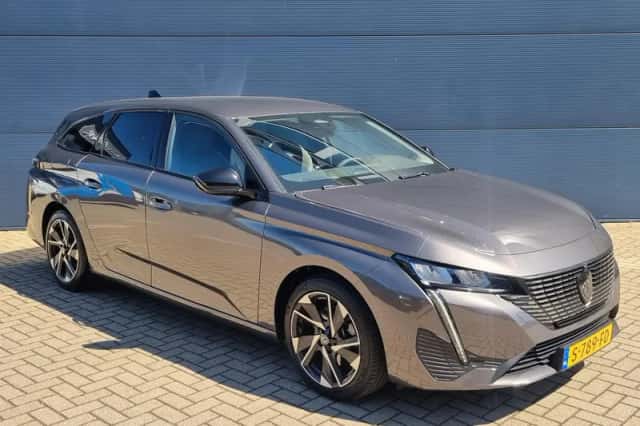 Peugeot 308 (2023) thumbnail 4