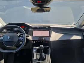 Peugeot 308 (2023) thumbnail 9