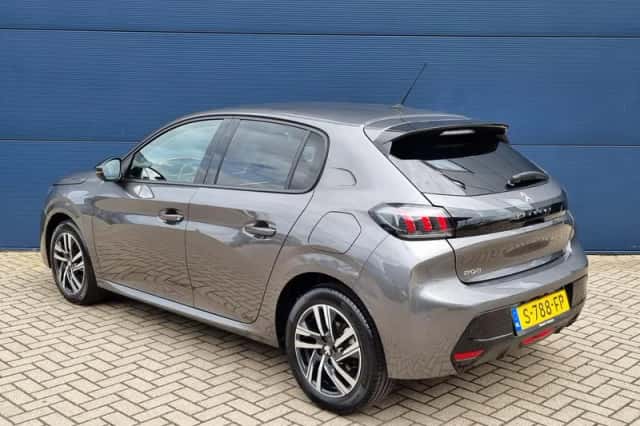 Peugeot 208 (2023) thumbnail 3