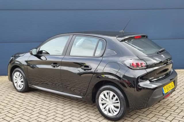 Peugeot 208 (2022) thumbnail 3