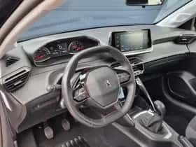 Peugeot 208 (2022) thumbnail 9