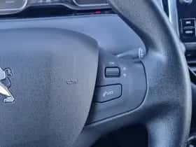 Peugeot 208 (2018) thumbnail 14