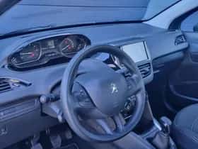 Peugeot 208 (2018) thumbnail 9