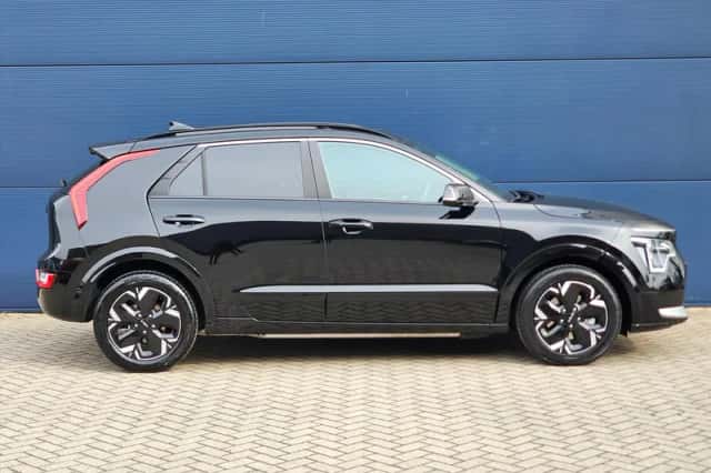 Kia Niro EV (2025) thumbnail 2