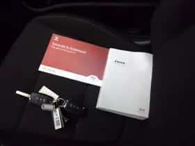 Kia Rio (2021) thumbnail 3