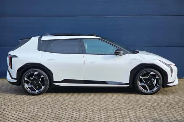 Kia EV4 (2026) thumbnail 3
