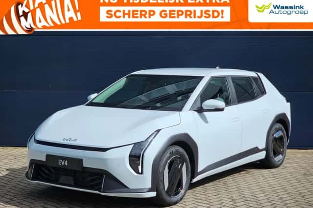 Kia EV4 (2026) thumbnail 1