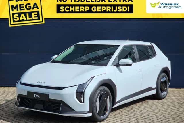 Kia EV4 (2026) thumbnail 1