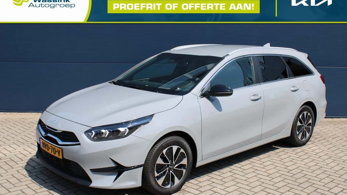 Kia Ceed Sportswagon (2025) — foto 1