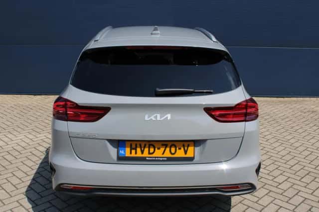 Kia Ceed Sportswagon (2025) thumbnail 6