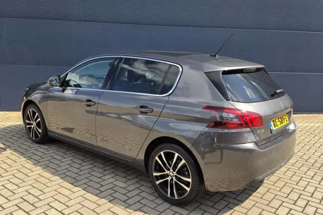 Peugeot 308 (2017) thumbnail 3