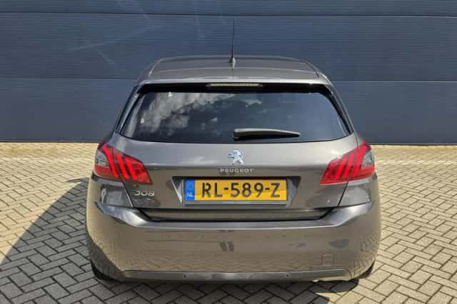 Peugeot 308 (2017) thumbnail 4
