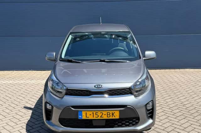 Kia Picanto (2021) thumbnail 3