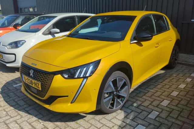 Peugeot e-208 (2021) thumbnail 1