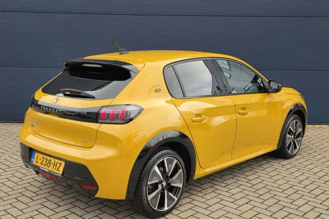 Peugeot e-208 (2021) thumbnail 6