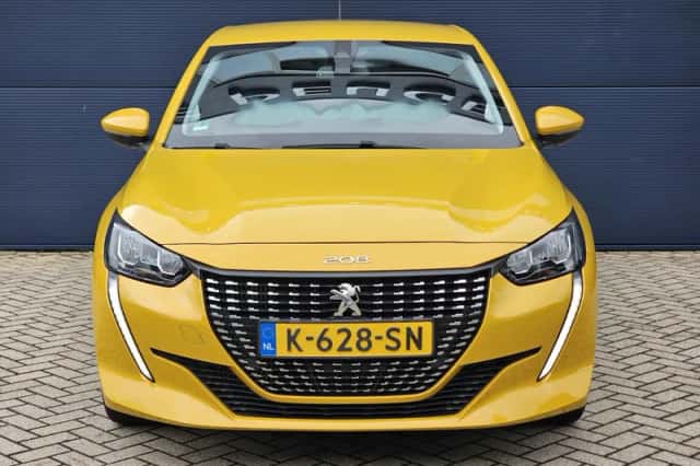 Peugeot 208 (2021) thumbnail 2