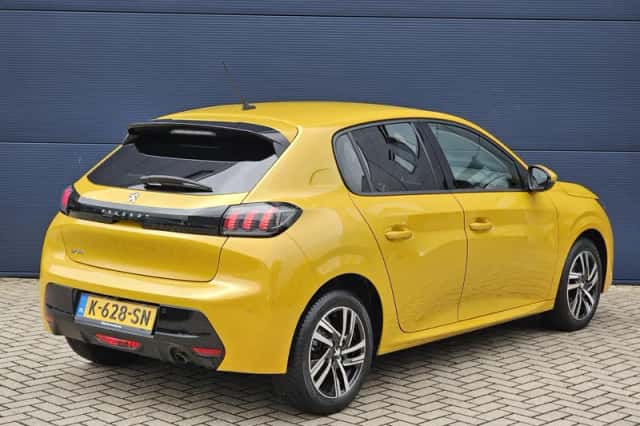 Peugeot 208 (2021) thumbnail 5