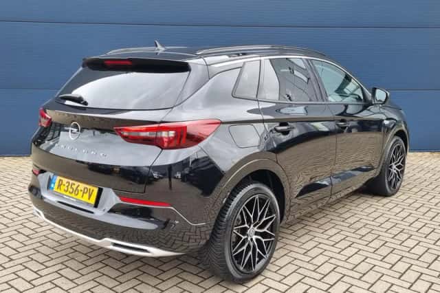 Opel Grandland (2022) thumbnail 5