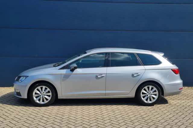 SEAT Leon (2018) thumbnail 2