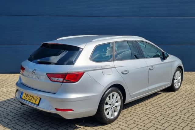 SEAT Leon (2018) thumbnail 5