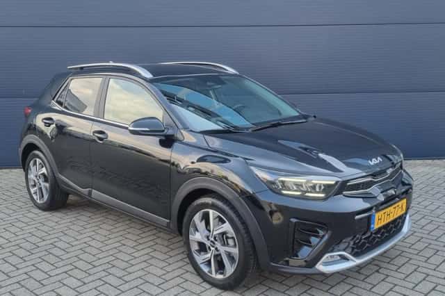 Kia Stonic (2025) thumbnail 4
