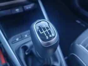Kia Stonic (2025) thumbnail 32