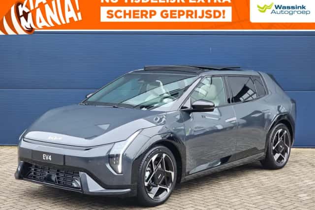 Kia EV4 (2026) thumbnail 1